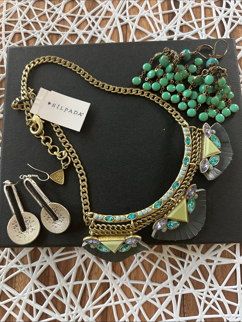 Bundle of 2 pairs of Silpada earrings and 1 Silpada necklace.
